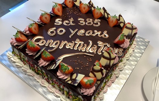 Set 385 Celebration Cake